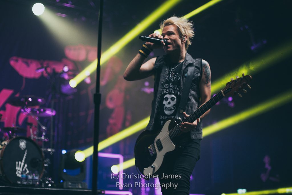 SUM 41