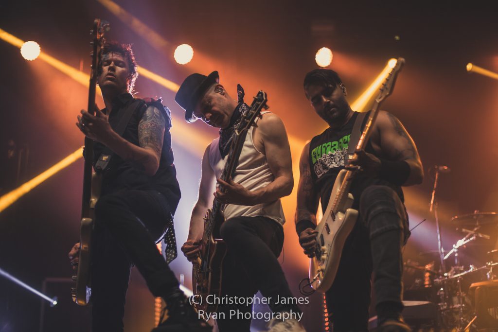 SUM 41