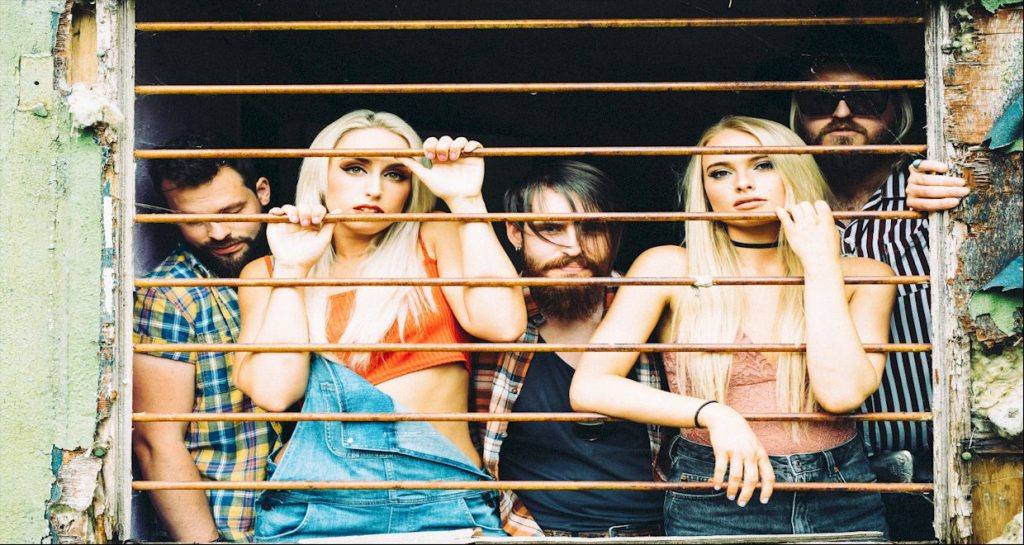 Marisa And The Moths