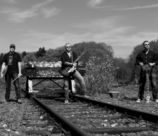 Mother’z Boyzz unzip their ‘Pink Cadillac’ Mother'z Boyzz