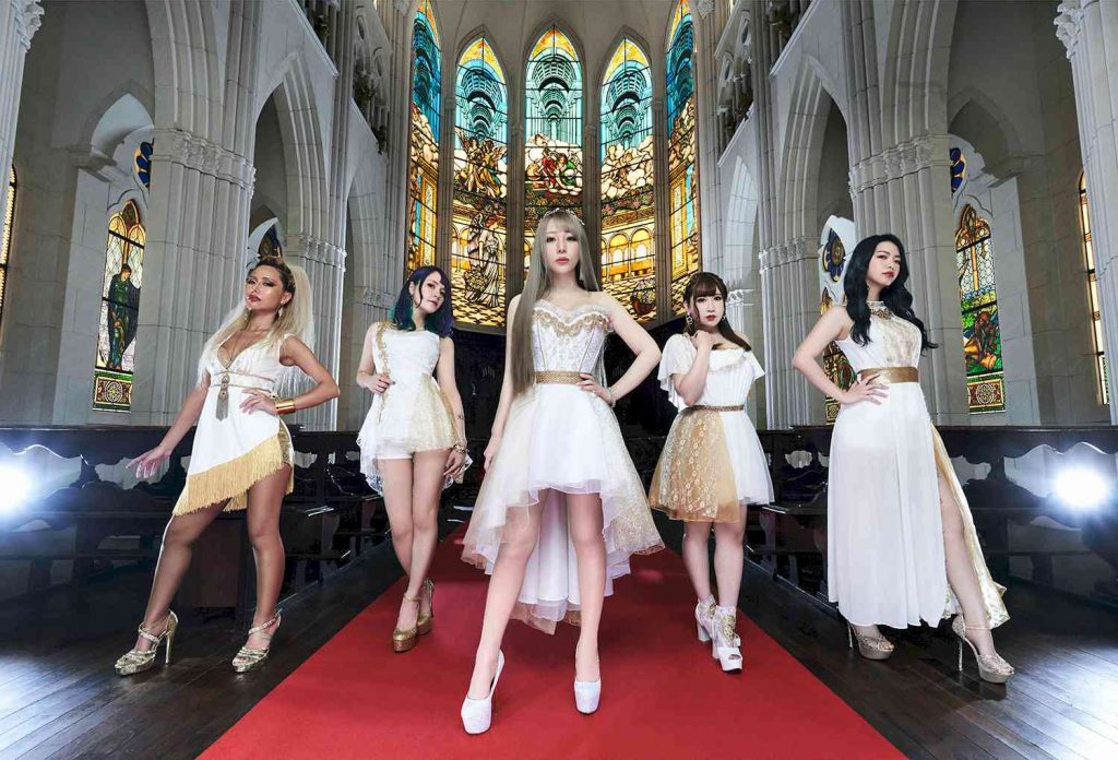 Glory, Glory, to the World