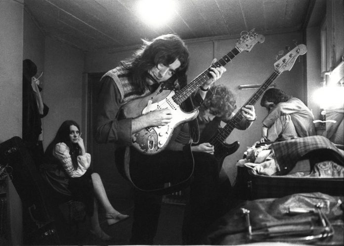 Gallagher & McAvoy by Barrie Wentzell_a