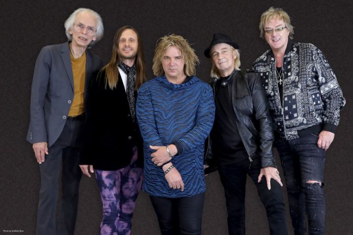 jpg Yes(5)-TheQuest_(c)GottliebBros copy 2