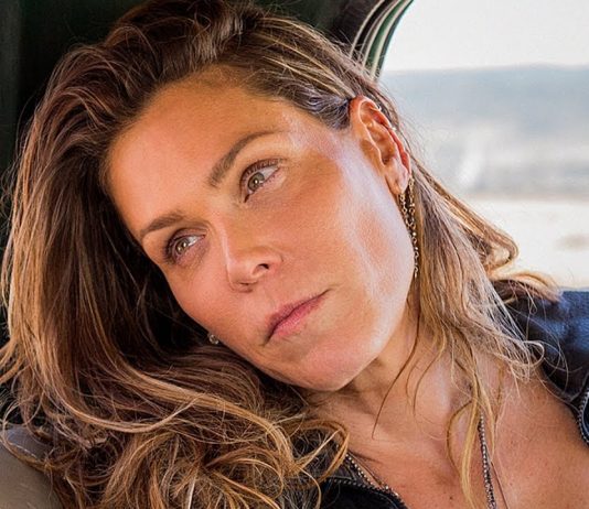 Beth Hart pays wholesome tribute to Led Zeppelin Beth Hart
