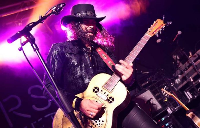 Troy-Redfern_London_Les-Linyard-(12)