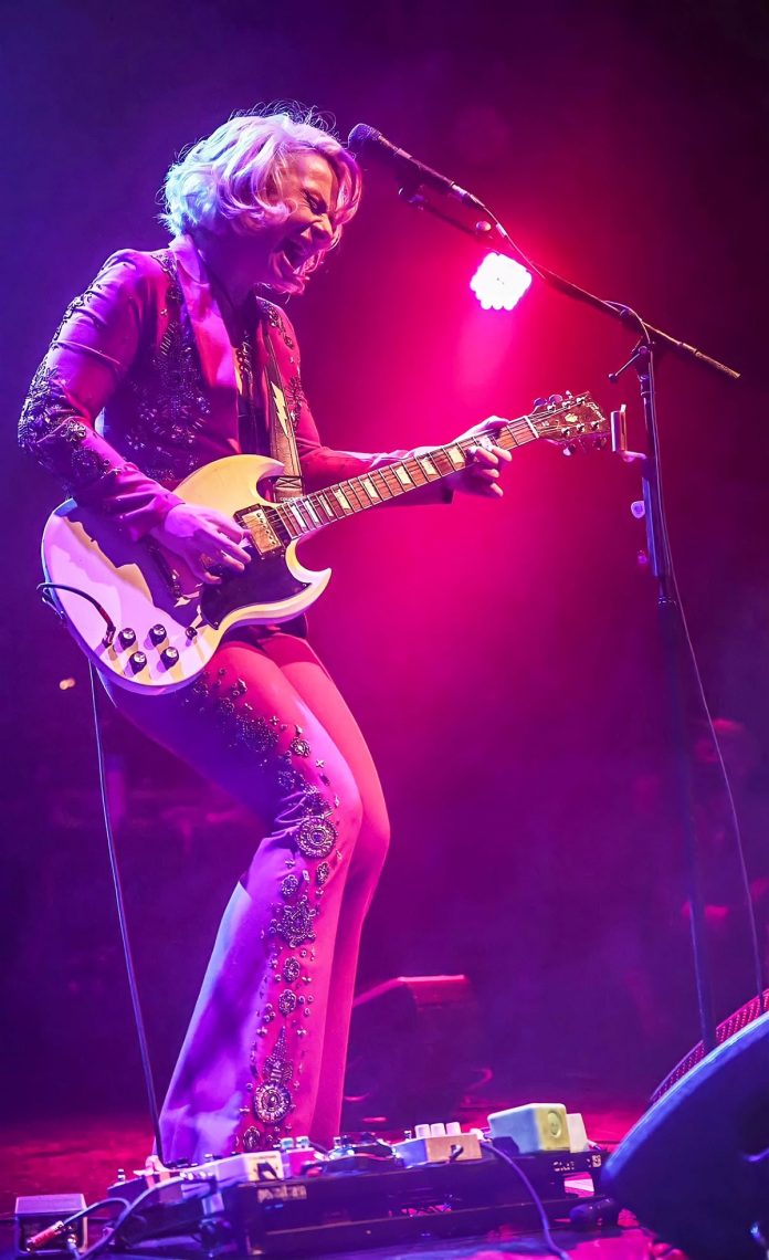 Samantha Fish_photo by Chris Dwyer (5)