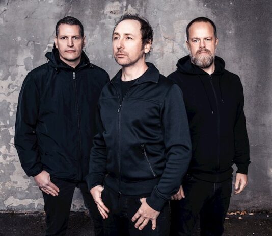 Airbag – The Century of the Self Airbag