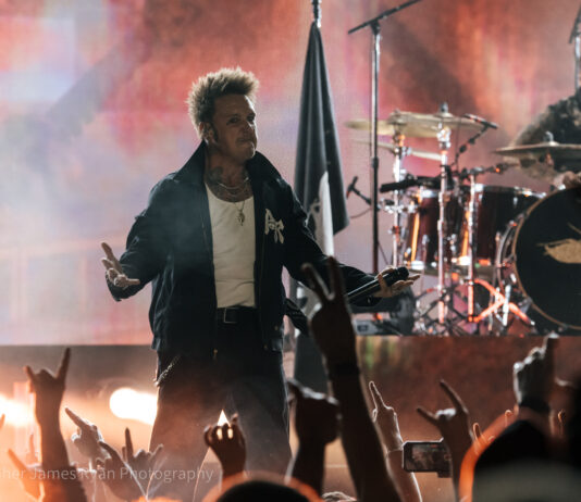 Liverpool loudly declares “We Love Papa Roach” Papa Roach