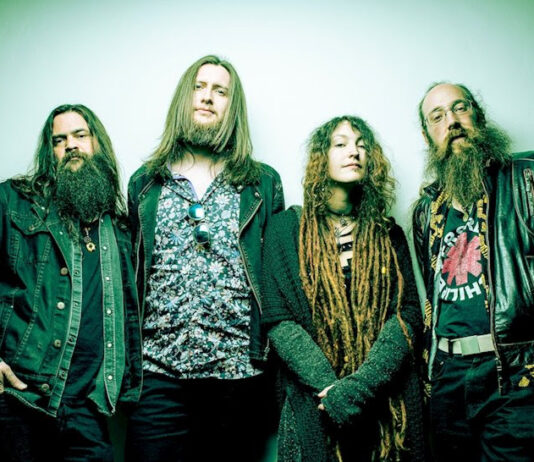 Beggars Bliss on tour is Peaches ‘N’ Cream Beggars Bliss