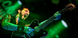 Ricky Warwick