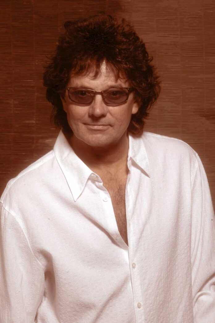 OVER THE EDGE FT. MICKEY THOMAS
