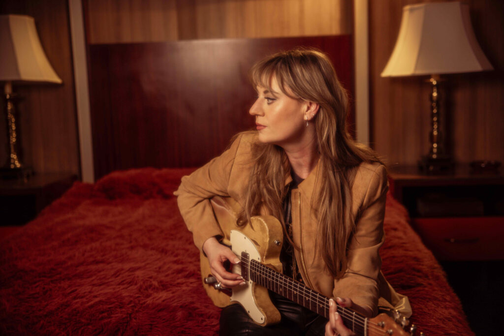 Joanne Shaw Taylor Reminds You About The Girl That You Loved Before